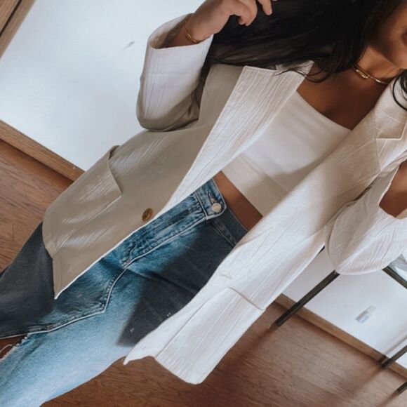 White textured blazer - Picture 3 of 8